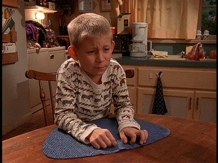 1x02 Red Dress Screen Capture - Malcolm in the Middle VC - Gallery Photos