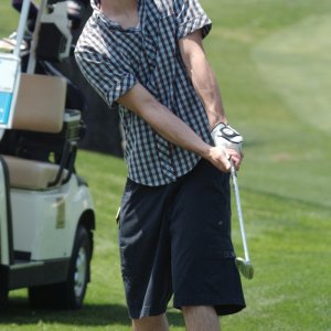 Justin Berfield playing in some unknown golf tournament