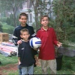 Erik, Justin and Frankie, AOL Entertainment set visit (2000)