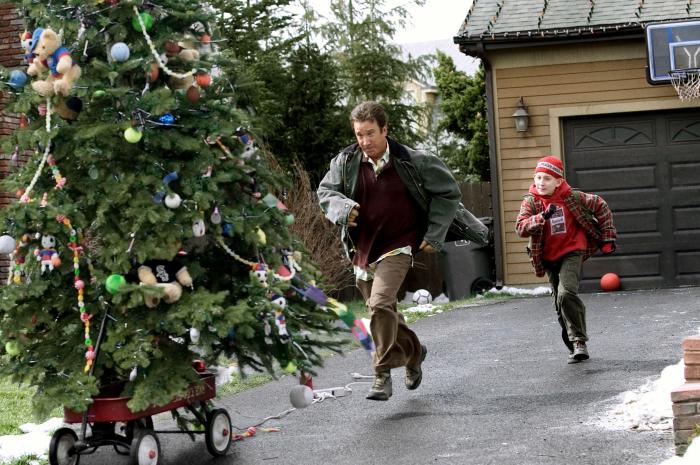 Erik Per Sullivan in 'Christmas with the Kranks' (2004)