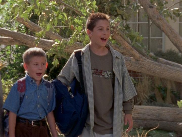 1x04 Shame Malcolm in the Middle Gallery Photos